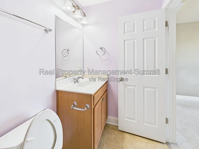 350 Marquette Ct — Photo 24
