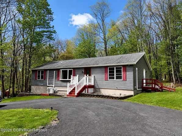 30 Burrwood Dr, Effort, PA 18330