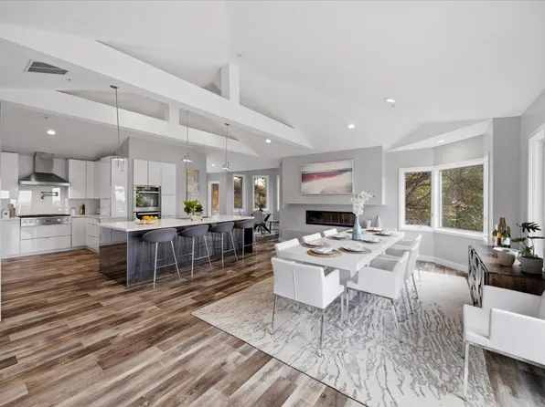3208 Longfellow Dr, Belmont, CA 94002