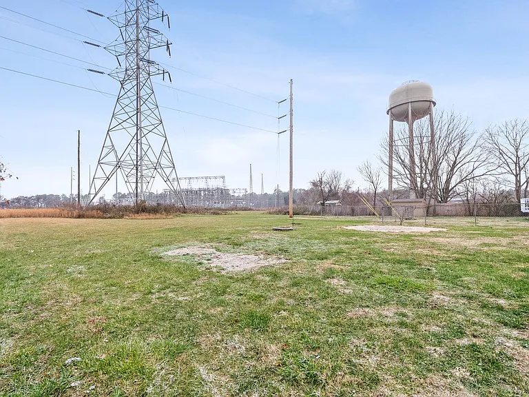 514 Gainey Dr — Photo 22