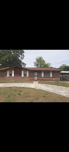 710 Wehring Ln Photo 1