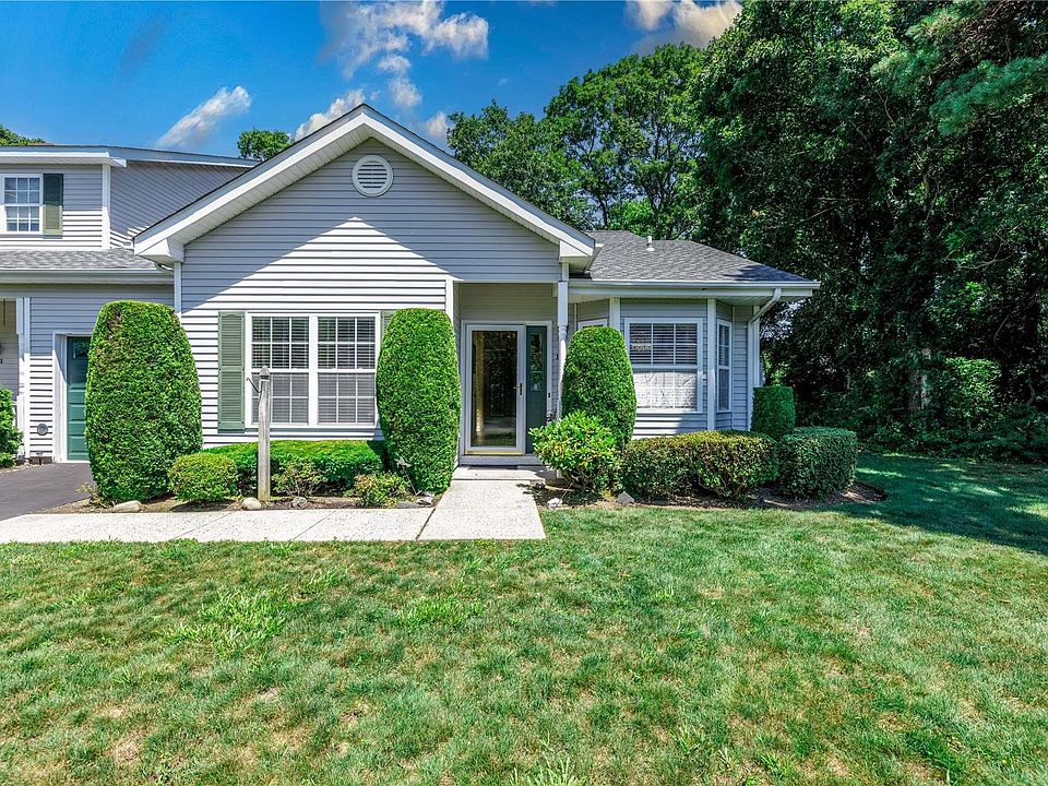 1st image of 109 Willow Wood Drive