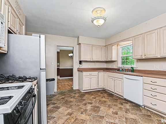 4th image of 4211 N Brookmont Rd