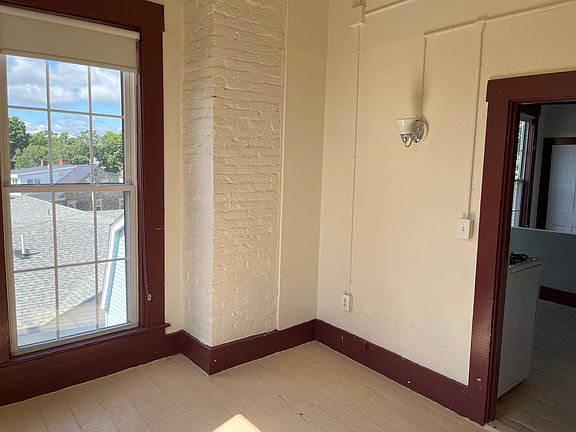 3rd image of 145 Main St APT 7