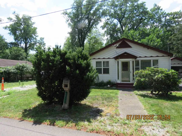 6711 S Lombardy Ln, Knox, IN 46534