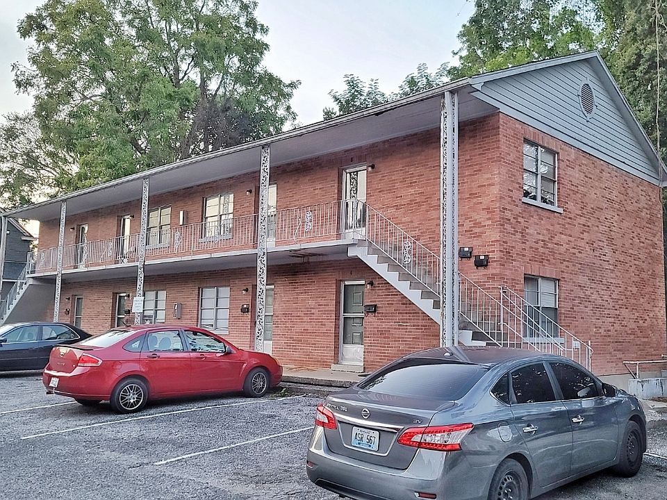 1st image of 320 Fannin Ct #8