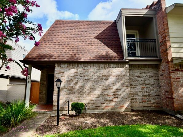 4404 Basswood Ln