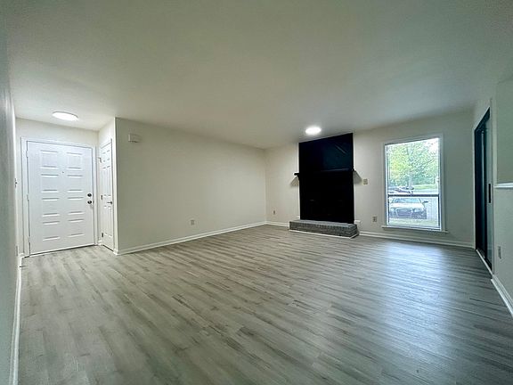 3rd image of 7253 Winery Ln