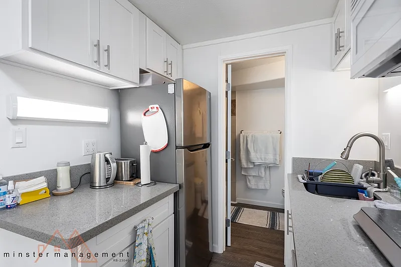 Studio, 1.0 bath, 210 sqft, $1,895 — Photo 2