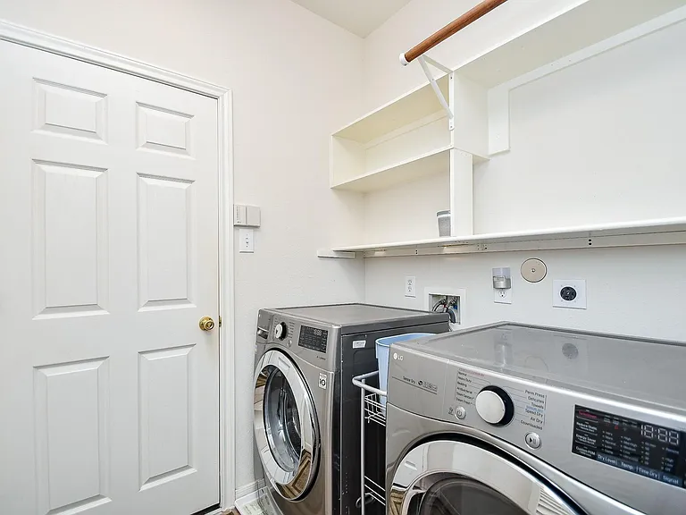 4703 Camden Brook Ln — Photo 31