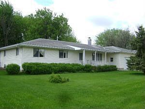 2nd image of 1721 Canary Dr