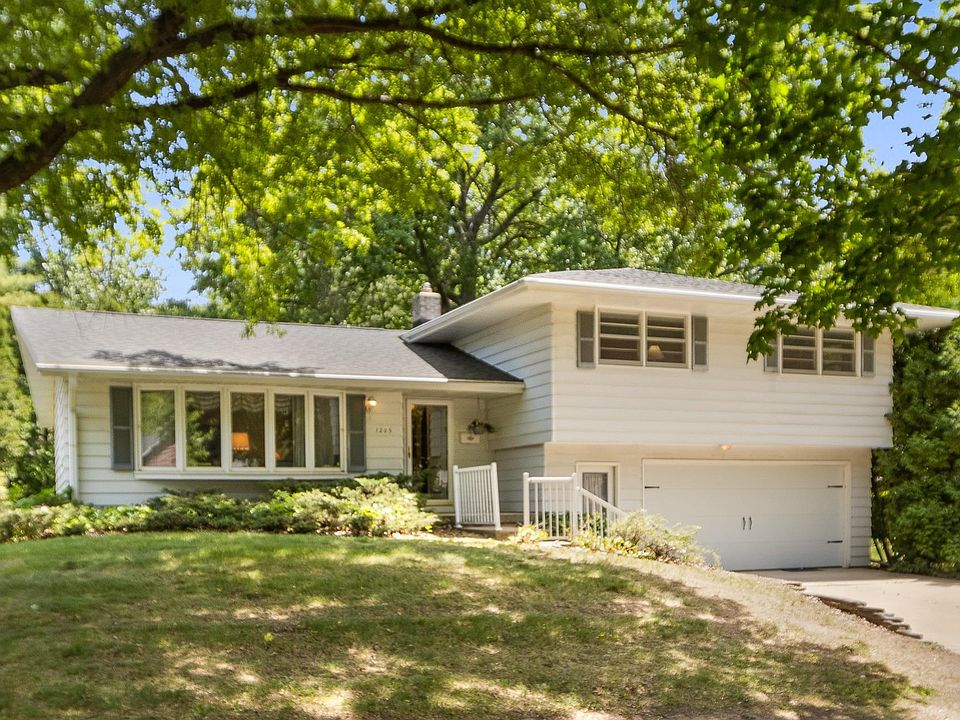1st image of 1205 Ellen Ave
