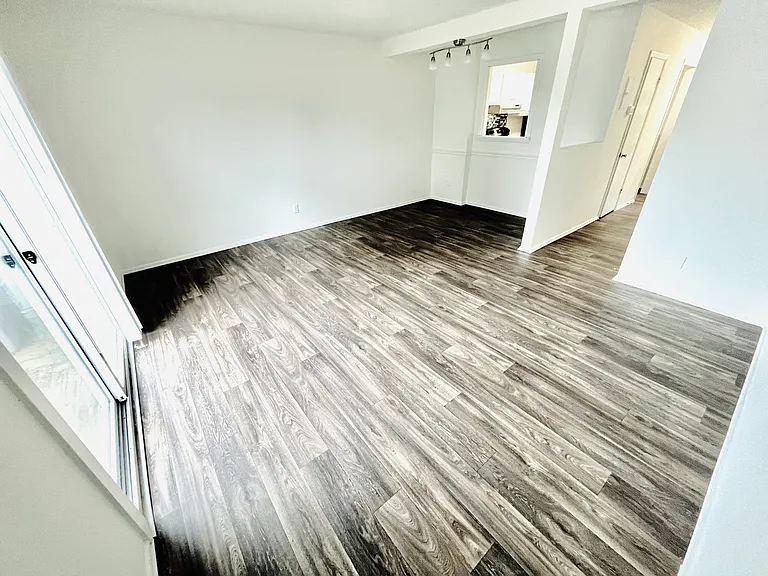 Twincity Townhomes — Photo 20