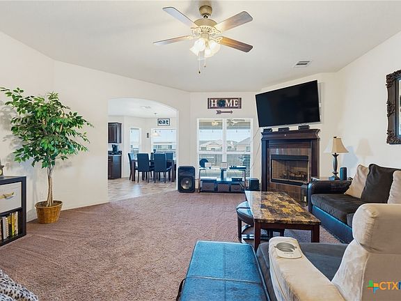 3rd image of 6801 Black Springs Dr