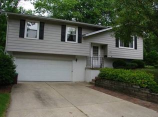 3305 Shasta Ct NE, Cedar Rapids, IA 52402