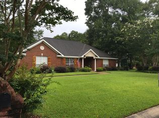 5100 Eagle Point Dr, Grand Bay, AL 36541