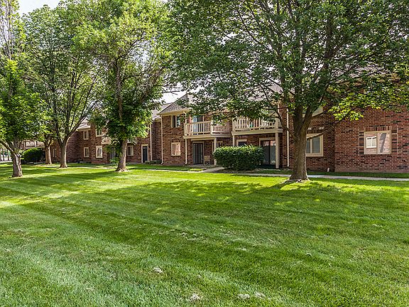4th image of 725 Nelson Cir