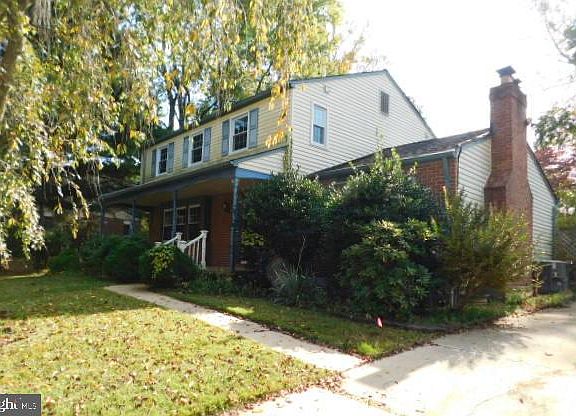 2nd image of 517 Applewood Dr
