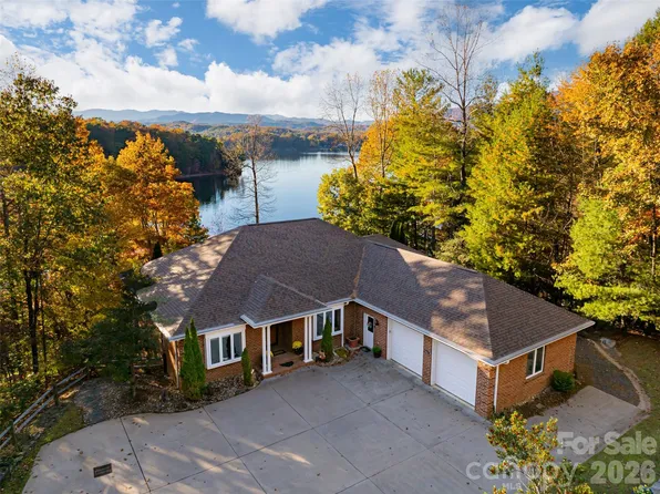 1341 Forest Lake Heights Dr, Nebo, NC 28761