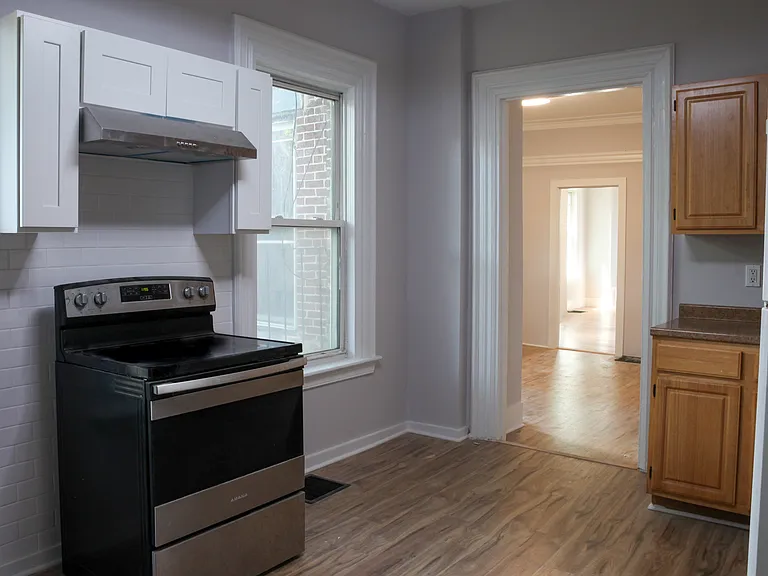 43 Clifford St #1 — Photo 9