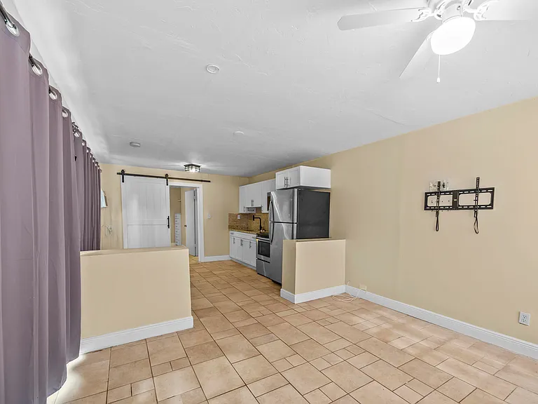 120 Pleasant Pl #1 — Photo 2