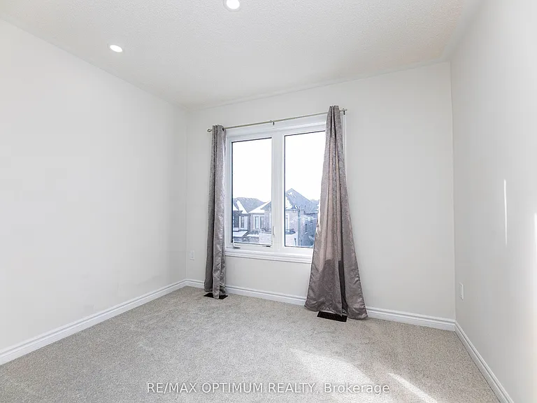 63 Minnock St — Photo 30