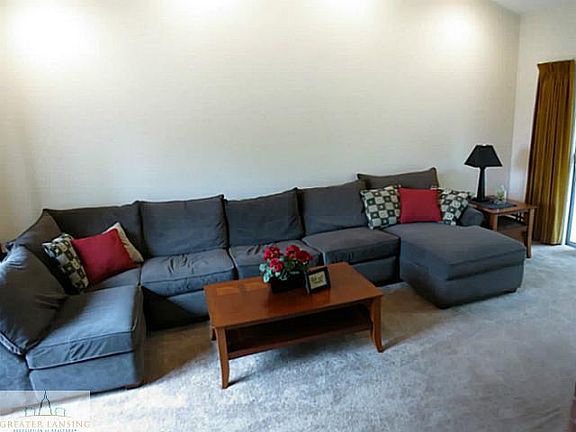 3rd image of 2795 E Southwood Dr