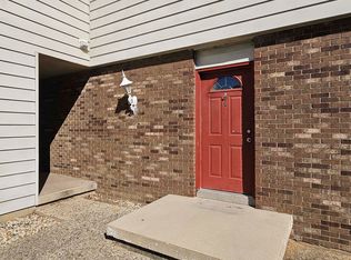 904 Hartwell Dr #20550620, Savoy, IL