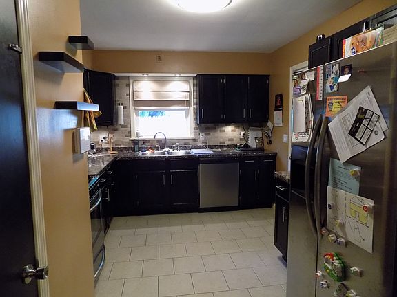 Applianced Kitchen 