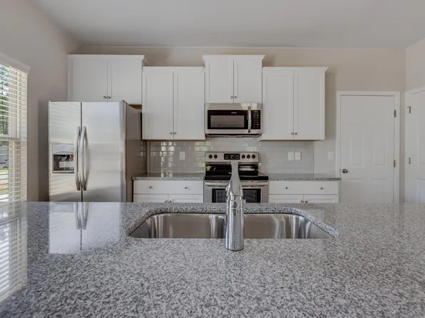 7450 O'Hara St, Huntersville, NC 28078