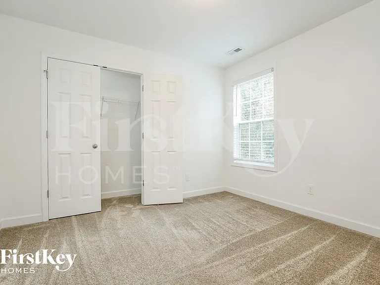 1814 Yarbrough Dr — Photo 12