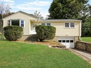 46 Malden St, Worcester, MA 01606