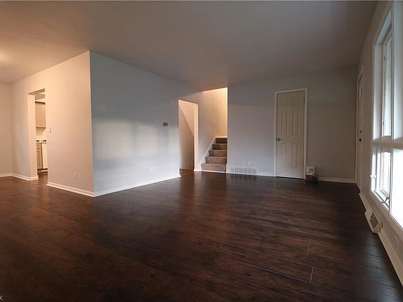 5th image of 4793 Vienna Ave