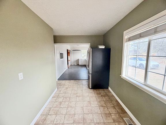 2nd image of 2095 E Deer Flat Rd
