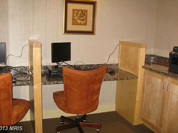 4th image of 2220 Fairfax Dr #Penthouse 03