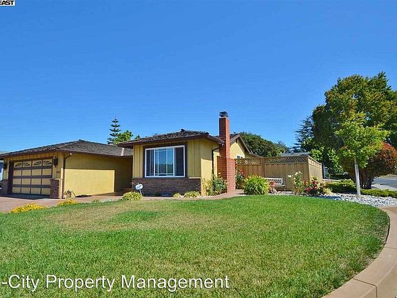 5th image of 2453 Becket Dr