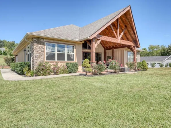 85 Minstead Rdg, Young Harris, GA 30582