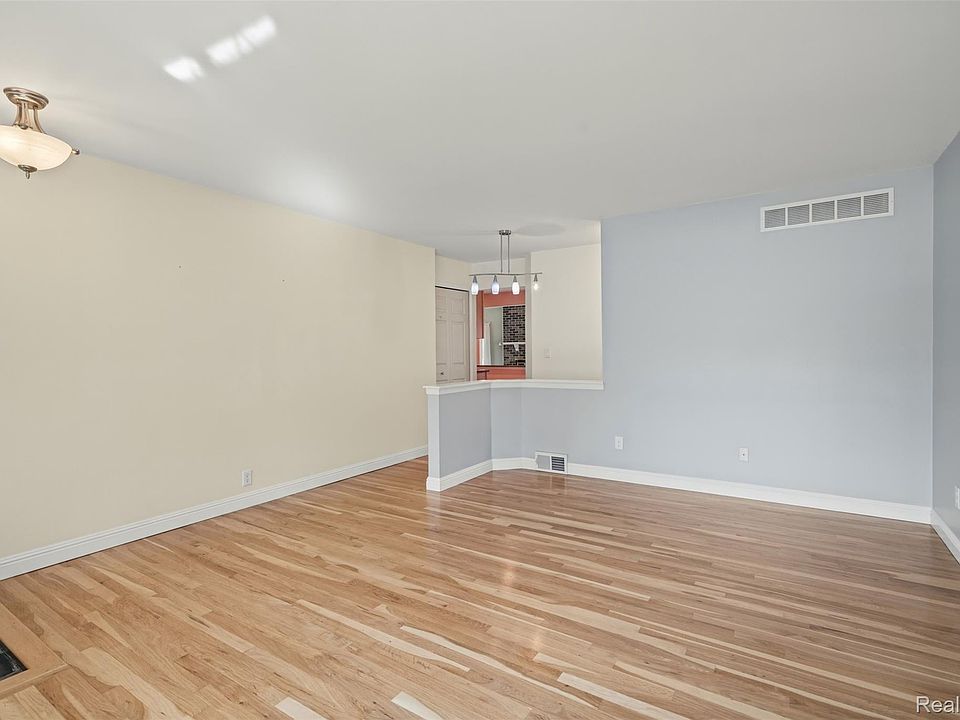 2341 Newbedford Dr, photo 11