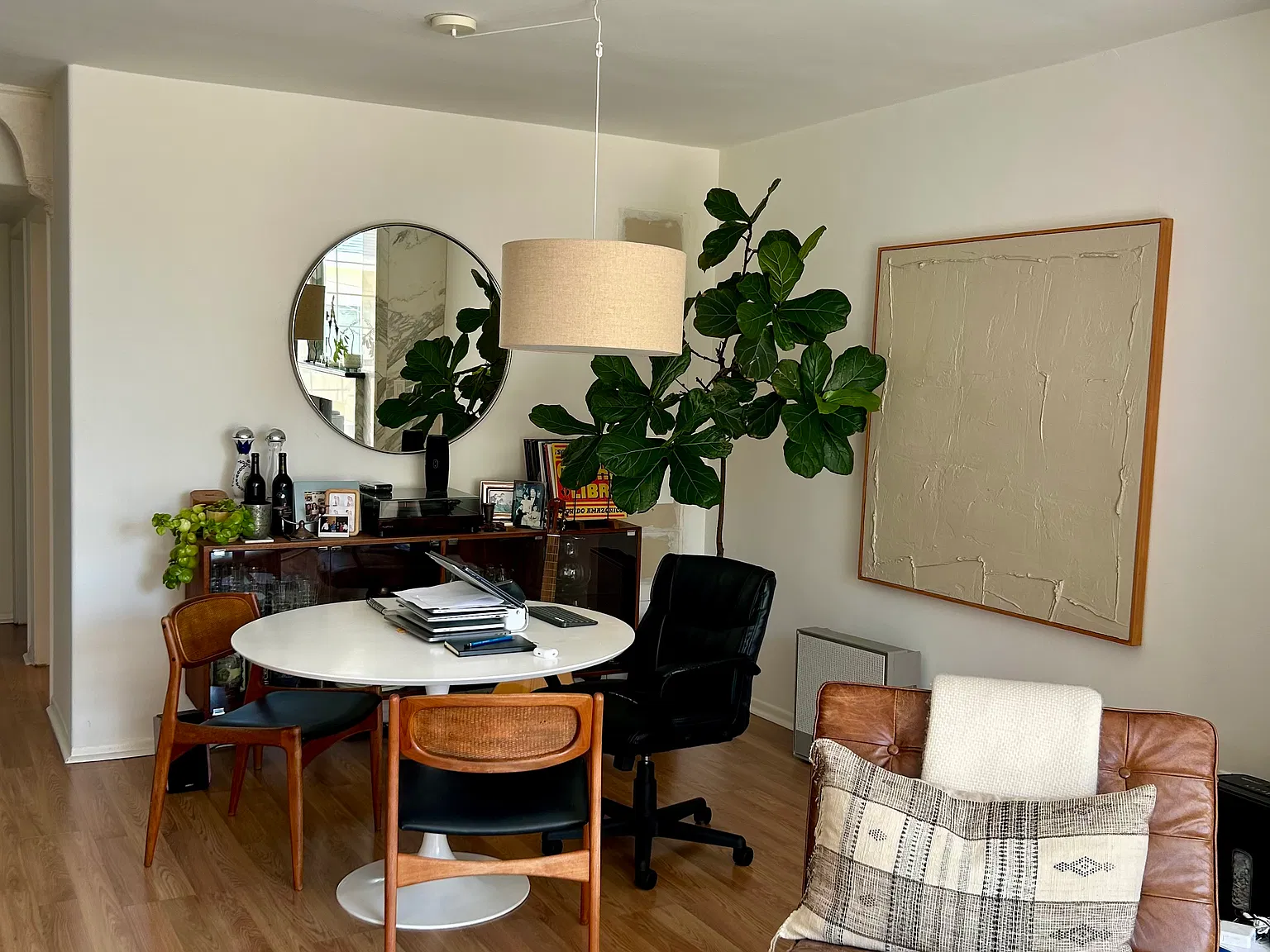 2 bed, 800 sqft, $3,900 — Photo 2