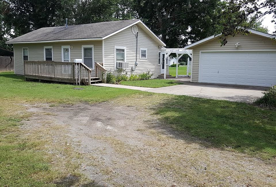 1st image of 206 N Lee Ave