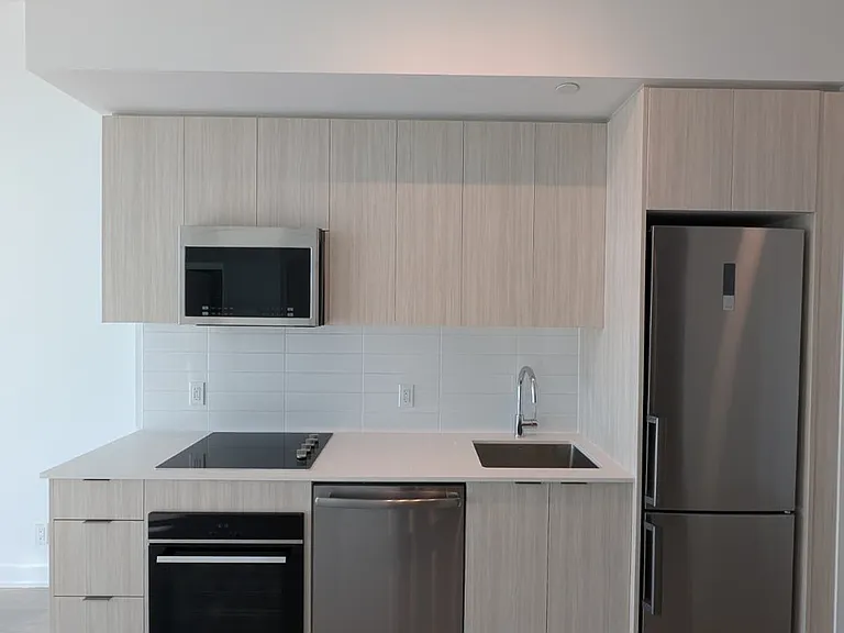 20 Deans Dr #319 — Photo 3
