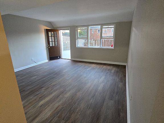 4th image of 6192 Greenwood Dr APT 2