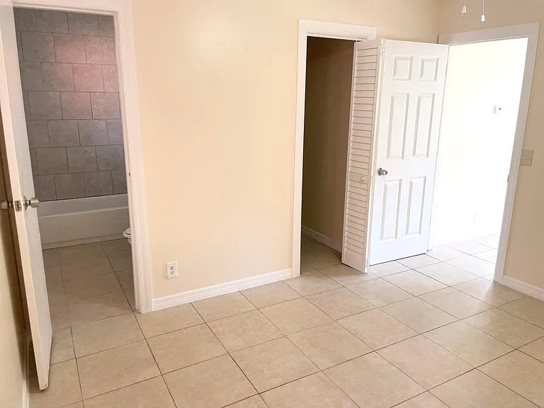 1029 S D St #2 — Photo 8