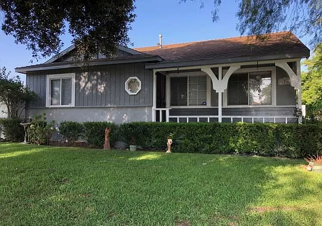 3 bed, 1.5 bath, 1600 sqft, $3,450 — Photo 1