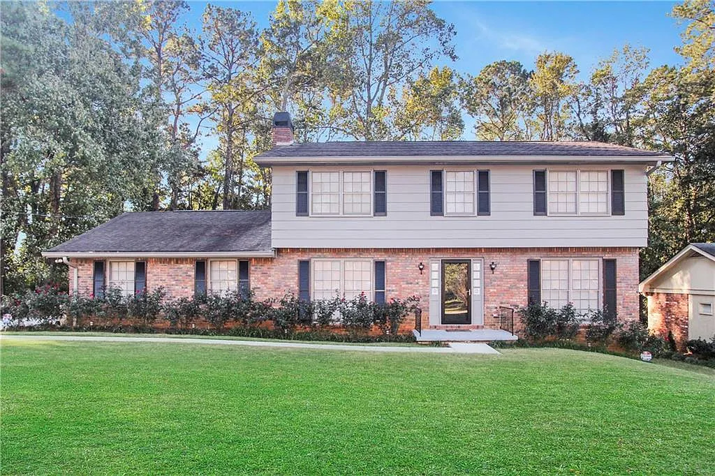 4411 Abingdon Dr photo 1