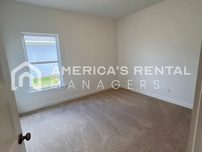 21521 Tawny Loop — Photo 8