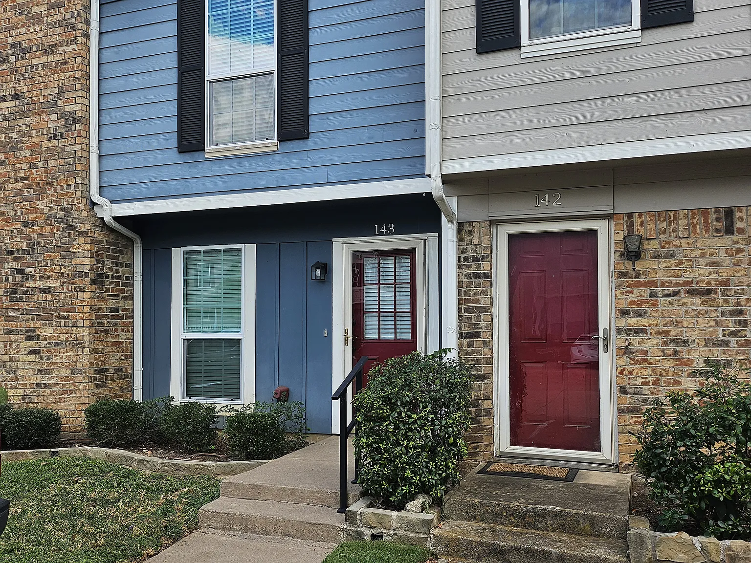 2 bed, 1.5 bath, 976 sqft, $1,675 — Photo 1