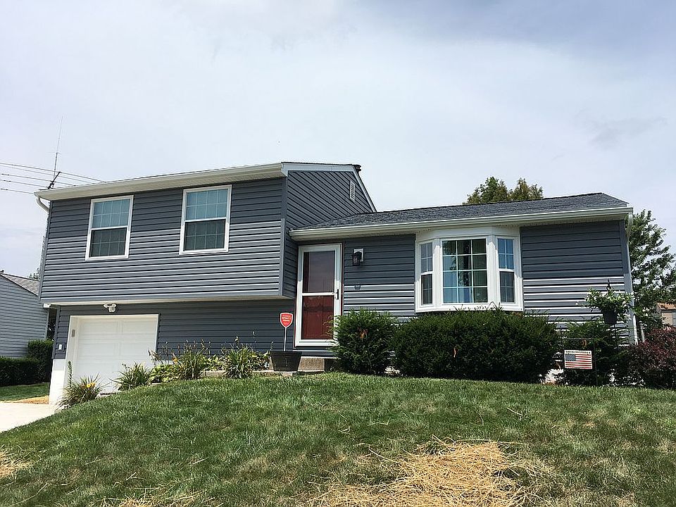 1st image of 207 Old Meadow Dr