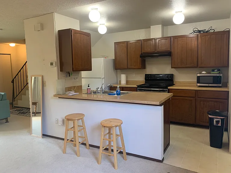 161 Peach Ter — Photo 9
