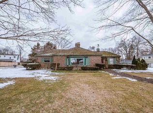 1800 Greenleaf Blvd, Elkhart, IN 46514